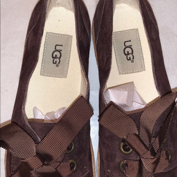 Brown Suede Ugg Slip On Shoes - Picture 2 of 4